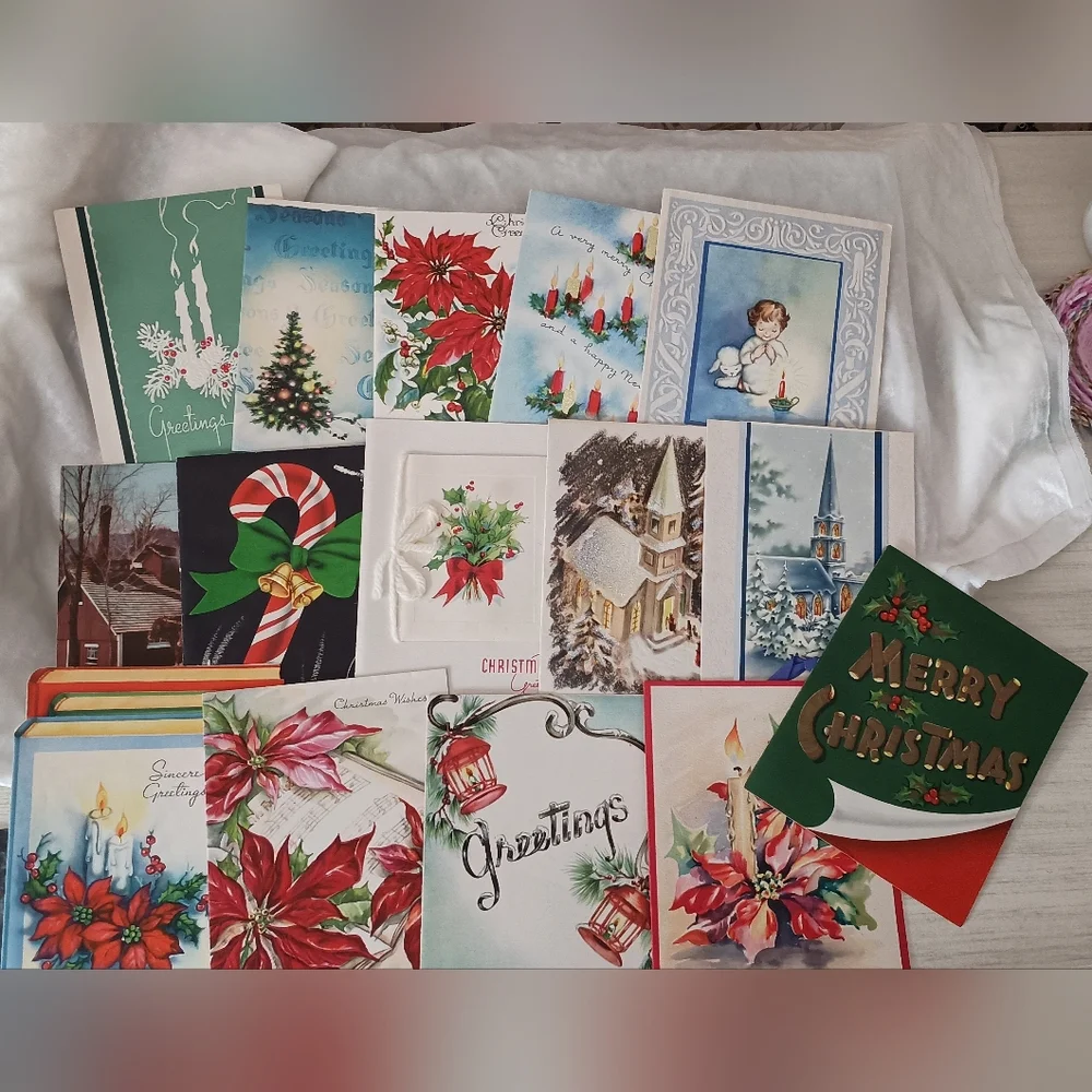 Clearance! 32 Vintage Christmas Greeting Cards Collection - Picture 1 of 3